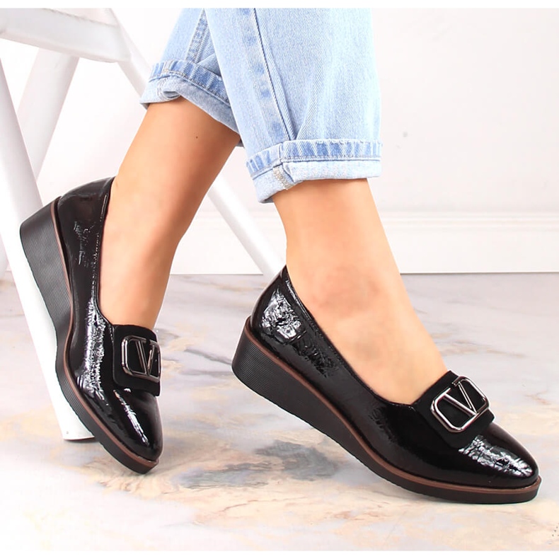 Naisten mustat lakatut kiilakengät Jezzi RMR2265-3 1