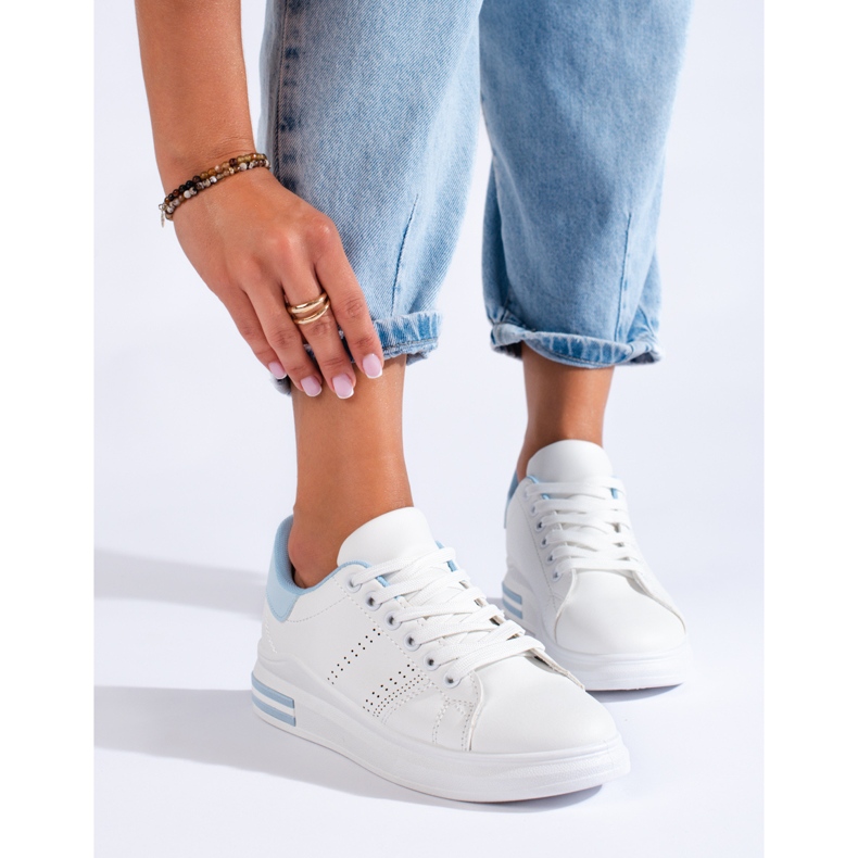 Valkoiset urheilutossut Shelovet-alustalla valkoinen 1