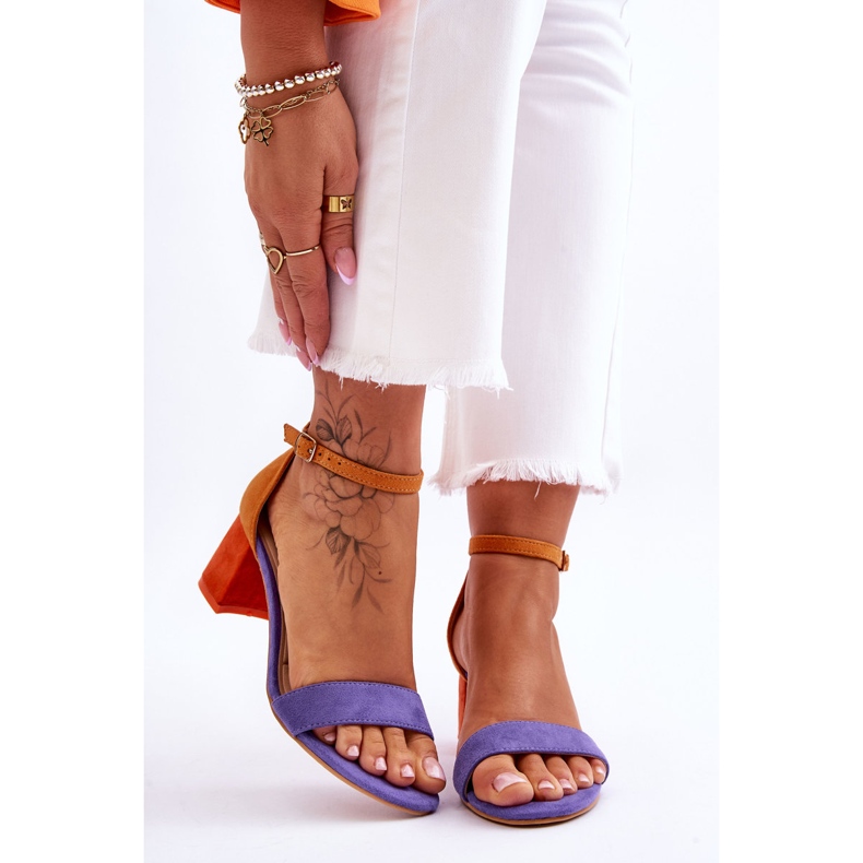 FB1 Purppura ja keltainen Quincy Suede matalakorkoiset sandaalit violetti 1