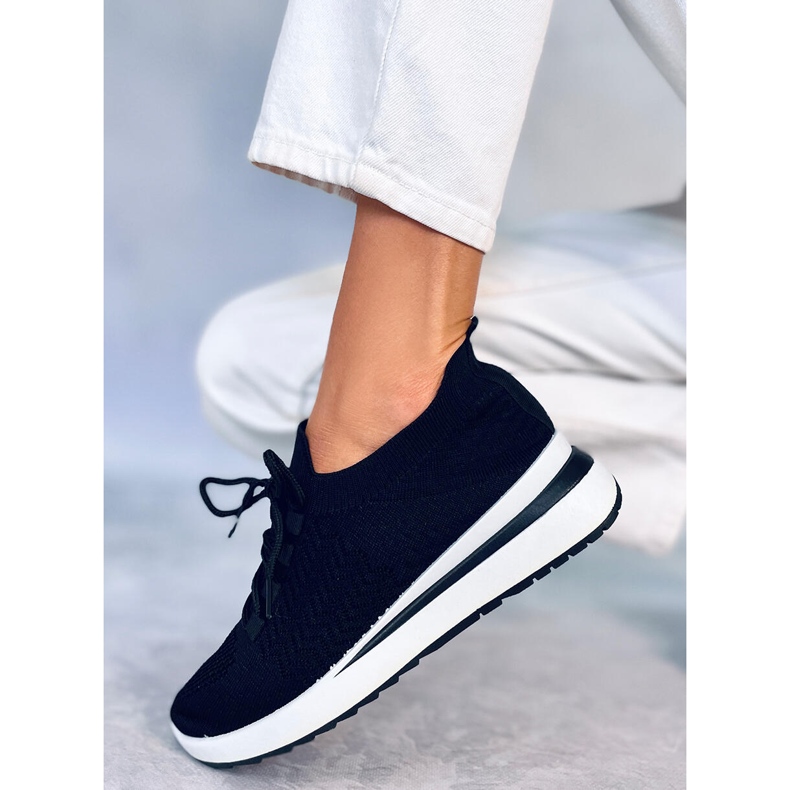 PA1 Barthel Mustat urheilukengät 2