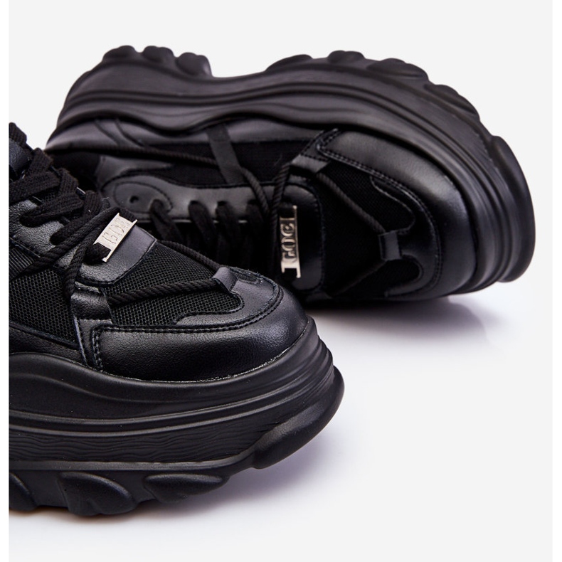 Urheilukengät massiivisella alustalla GOE LL2N4030 Musta 1