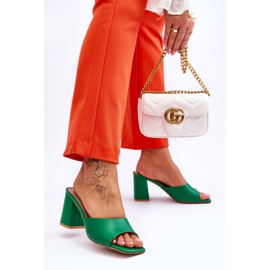 Naisten Loaran vihreät nahkaiset klassiset tossut 2