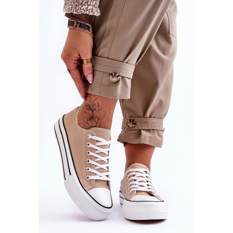 FB2 Naisten tennarit paksulla alustalla beige karjanvärinen 1