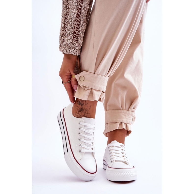 FB2 Naisten tennarit massiivisella alustalla White Ember valkoinen 1