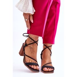 Naisten nahkasandaalit, musta Seyna 1