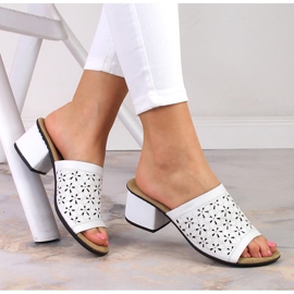 Rieker 64681-80 nahkaiset naisten harjakattoiset valkokorkoiset sandaalit valkoinen 1