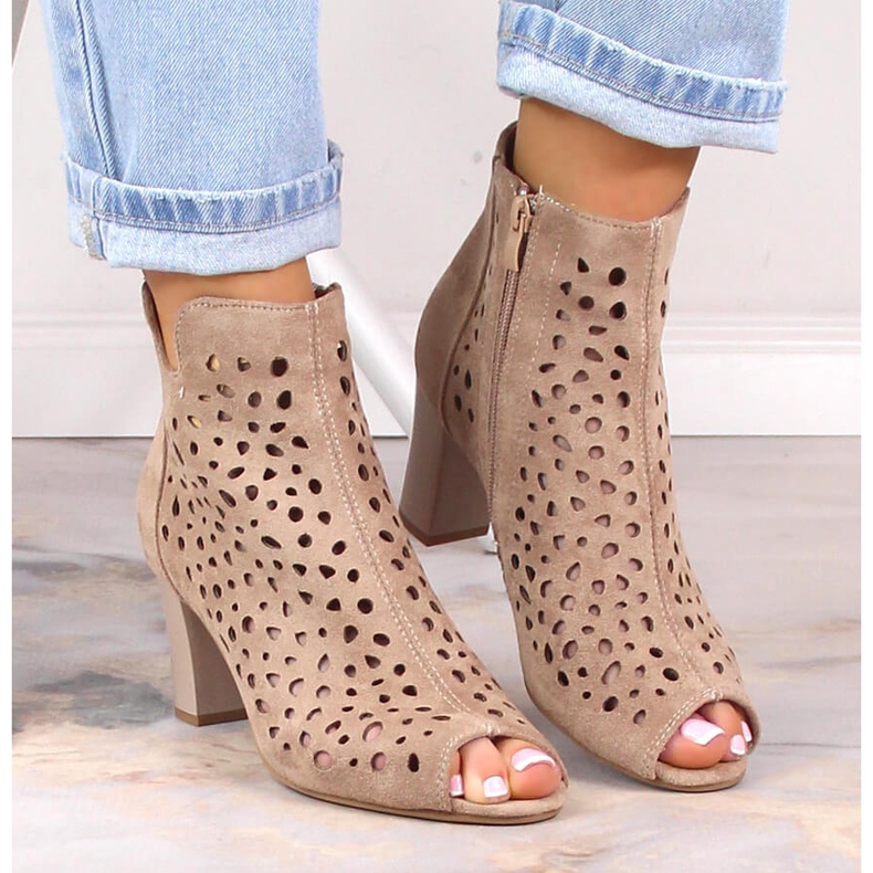 Naisten kevätbeiget harjakattoiset saappaat postauksessa Jezzi 1