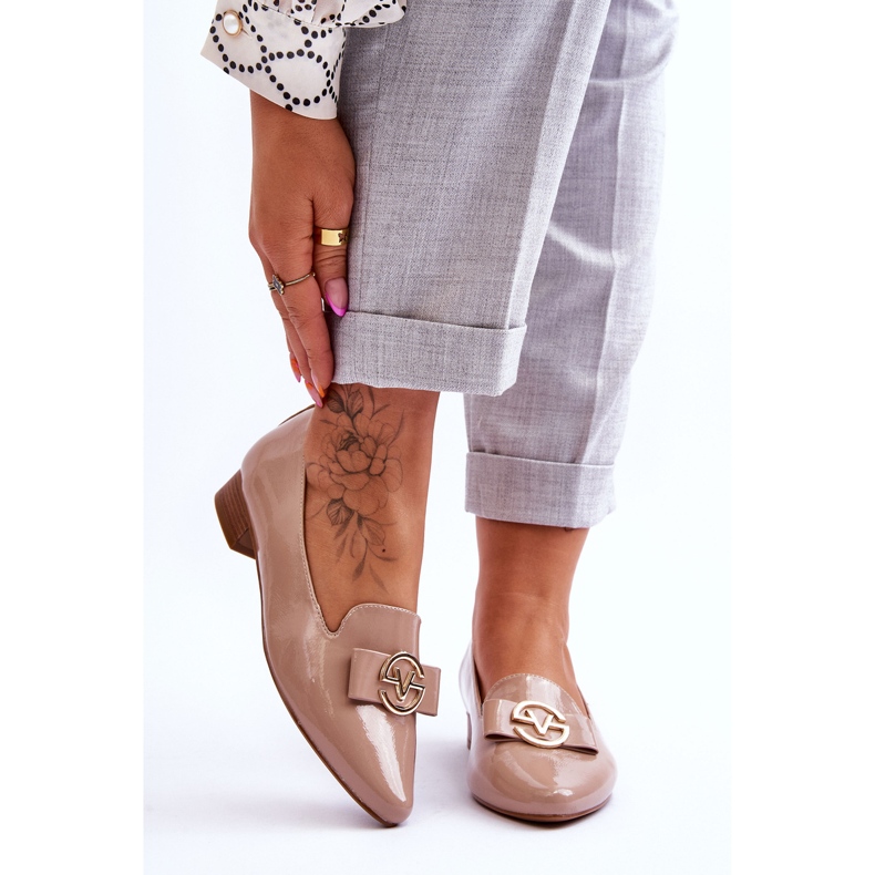 Vinceza Patentti matalakorkoiset loaferit beige Asselia 1