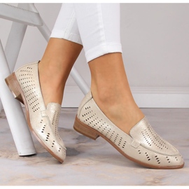 Naisten harjakattoiset kiiltävät kultaiset kengät Potocki SZ12075 kultainen 1