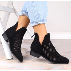 Naisten harjakattoiset mustat mokkanahkasaappaat Potocki SZ12107 1