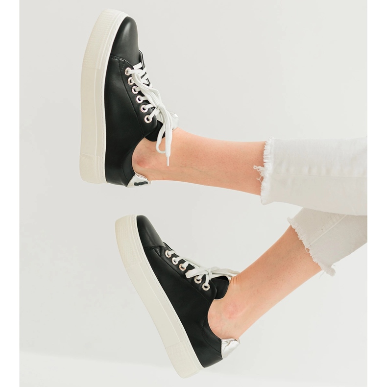 Marco Shoes Kevyet lenkkarit musta 1