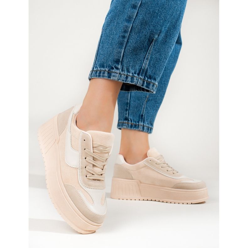 Shelovetin beige-mokkasaappaat paksulla alustalla 1