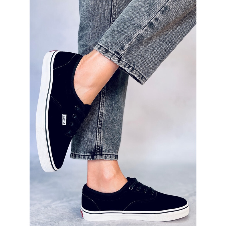 BM Lovis Black naisten lenkkarit musta 1