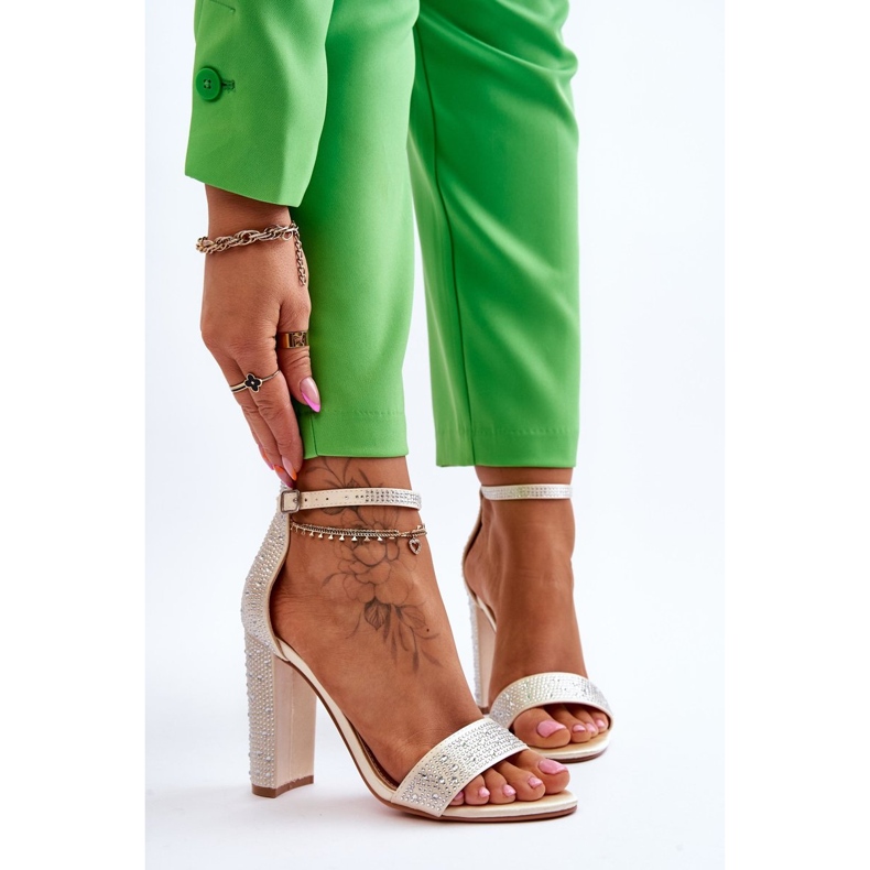 Naisten korkeakorkoiset sandaalit, joissa on zirkonia beige idealistinen 1