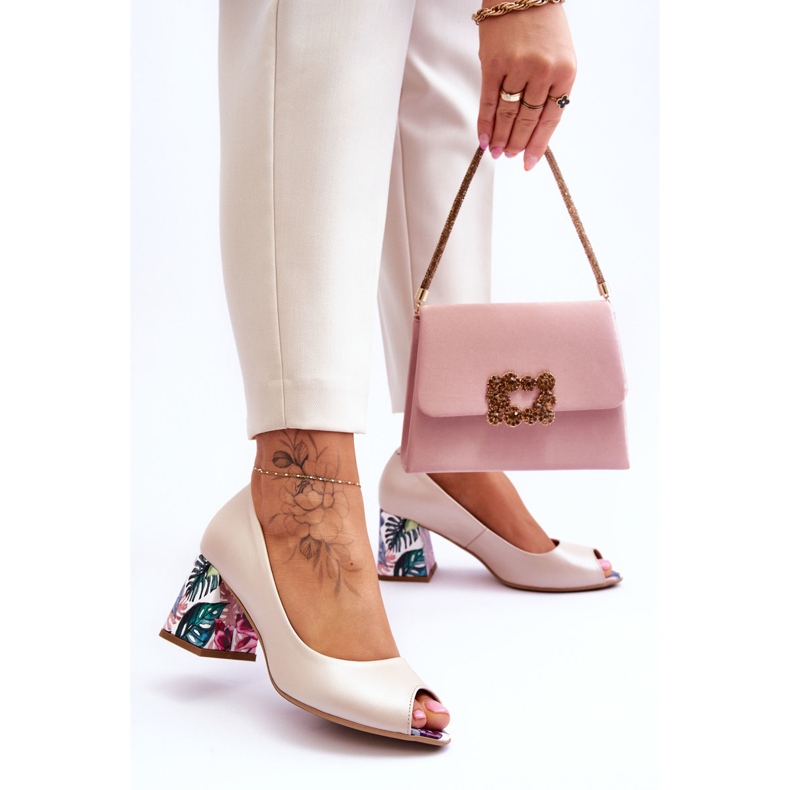 Lewski Shoes Nahkapumput koristekorolla Leskikengät 2608/K Beige Pearl 2