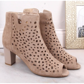 Naisten kevätbeiget harjakattoiset saappaat postauksessa Jezzi 2