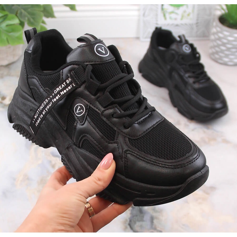 Naisten urheilukengät mustat Vinceza 13577 lenkkarit 1