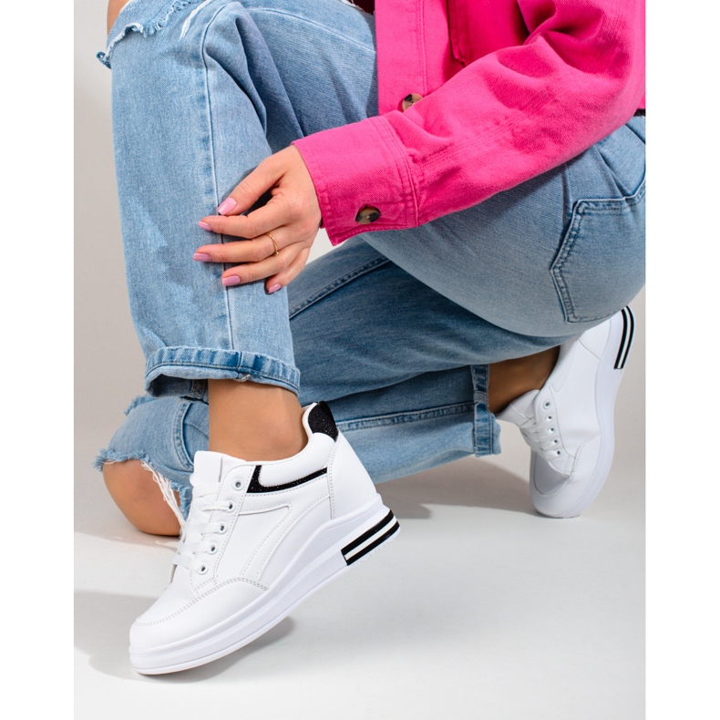 Shelovetin valkoiset lenkkarit, joissa on piilokiila valkoinen 1