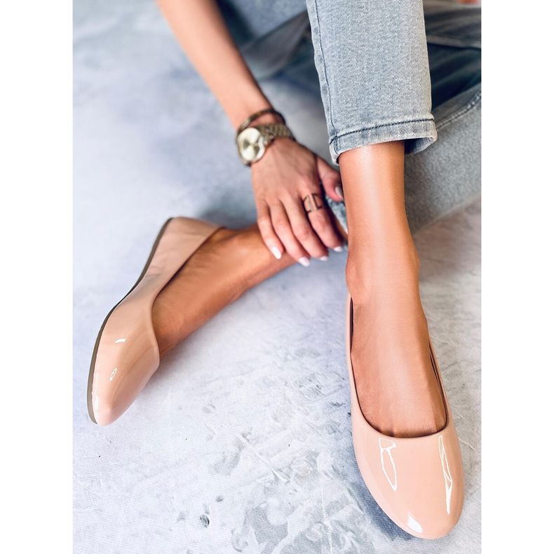 Cargil Beige lakatut ballerinat 1