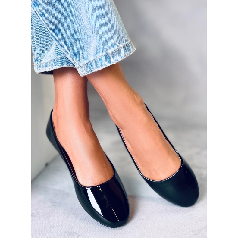 Cargil Black lakatut ballerinat musta 1