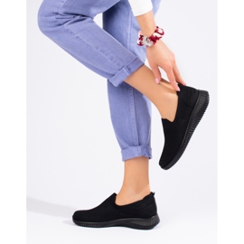 Vaalea tekstiili urheilukengät mustat T.Sokolski 1