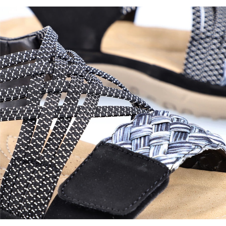 Mukavat mustat tarranauhasandaalit naisille Rieker 64889-00 2