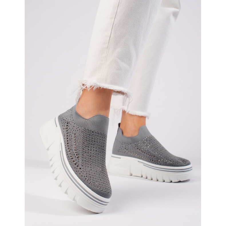 T.Sokolskin tekstiilinharmaat urheilukengät paksulla pohjalla 1