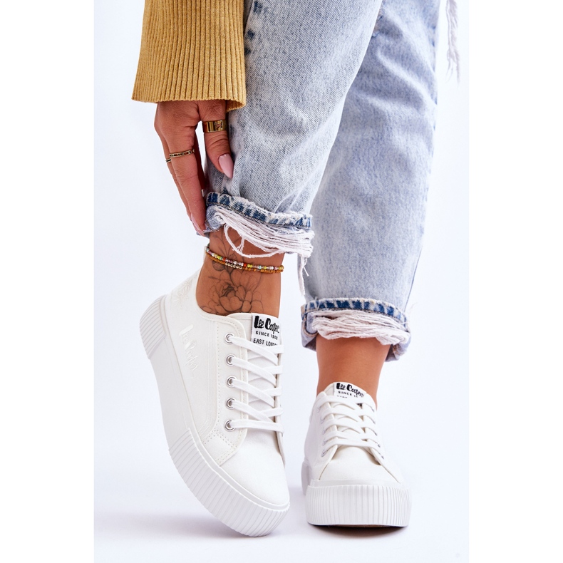 Mukavat lenkkarit Lee Cooper LCW-23-31-1806L valkoinen 1