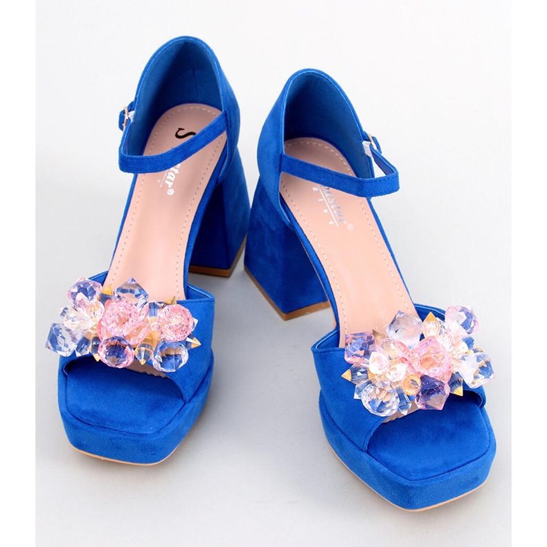 Leveäkorkoiset sandaalit Mirella Blue -kivillä sininen 1