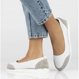 Naisten harjakattoiset nahkabalettitassut Filippo Dp4524/23 valkoinen 9