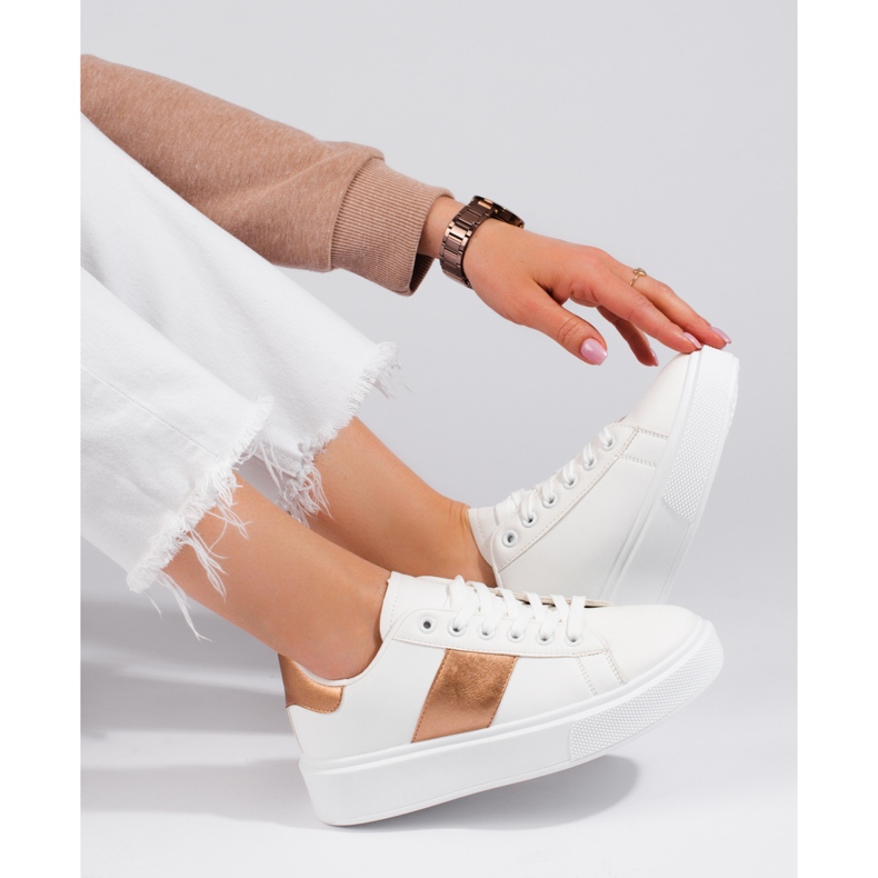 Valkoiset naisten tennarit Shelovet-alustalla valkoinen 2