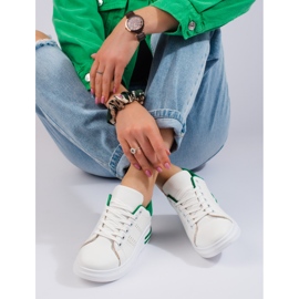 Valkoiset urheilutossut Shelovet-alustalla valkoinen 1