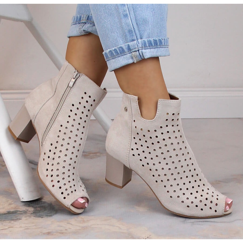 Naisten kevät mokkanahka harjakattoiset peep toe saappaat beigenväriset Jezzi ASA169-7 1