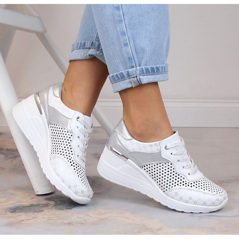 Nahkaiset mukavat harjakattoiset kiilakengät valkoiset S.Barski LR29587 valkoinen 1