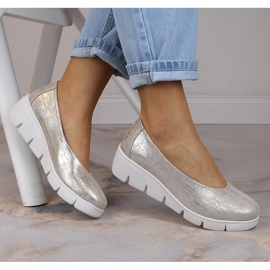 Naisten nahkaiset kiilakengät Filippo DP4560 kultainen 1