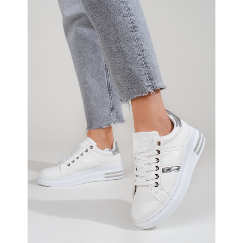 Naisten valkoiset saappaat Shelovetin paksuilla pohjalla valkoinen 1