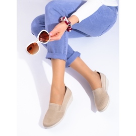 Shelovetin vaalean beige-kankaiset kiilakengät 1