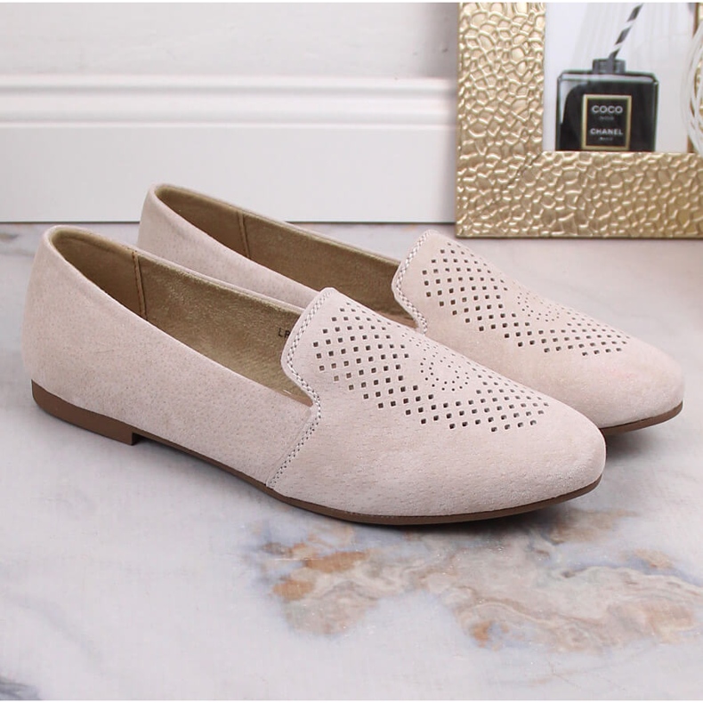 Nahkaa mokkanahkaa mukavat slip-on kengät beige S.Barski LR29515 2