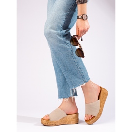 Harjakatkoiset naisten kiila sandaalit beige Shelovet 1