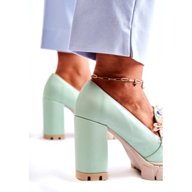 Inna Naisten pumput sileällä vihreällä koristeella 3