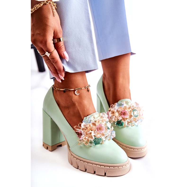 Inna Naisten pumput sileällä vihreällä koristeella 4