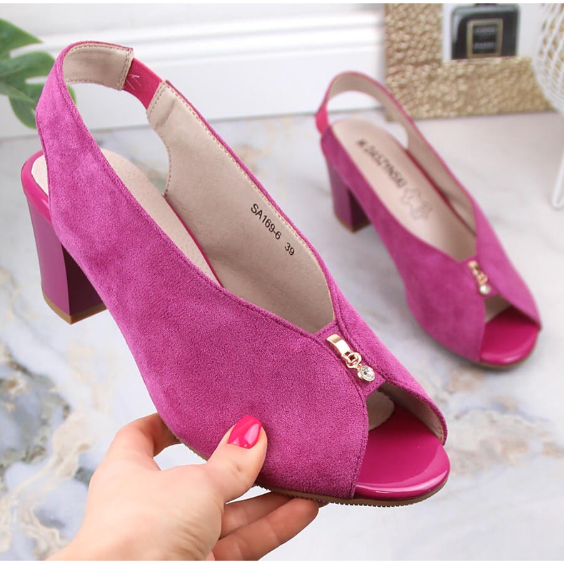 M. DASZYŃSKI M.Daszyński SA169-6 mokkanahkasandaalit fuksiassa. vaaleanpunainen 1 M. DASZYŃSKI M.Daszyński SA169-6 mokkanahkasandaalit fuksiassa. vaaleanpunainen 1