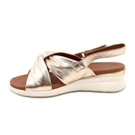 Caprice Platinometalliset nahkasandaalit 9-28300-20 959 kultainen 4