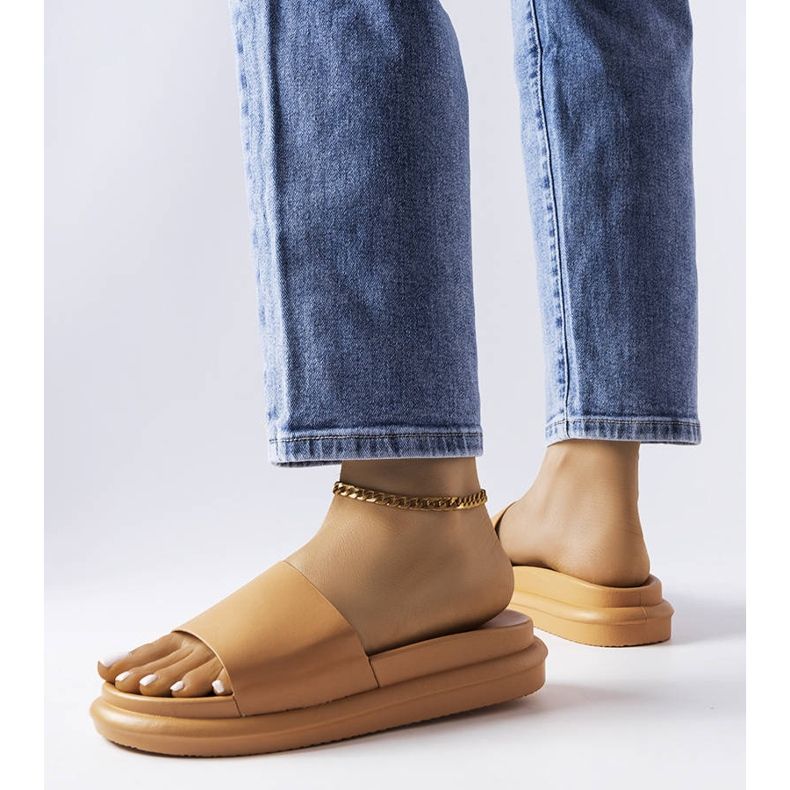 Paquetten ruskeat alustasandaalit 1