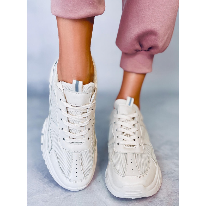 Naisten beige urheilukengät VL122P Beige 2