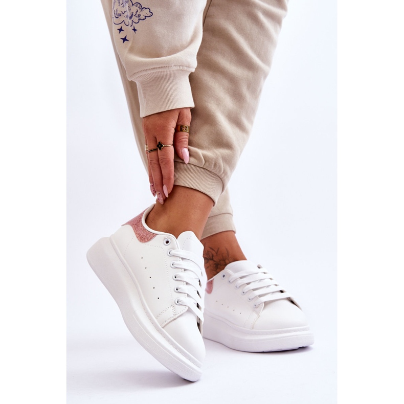 Naisten urheilukengät kiiltävällä valko-vaaleanpunaisella alustalla Eliso valkoinen 2