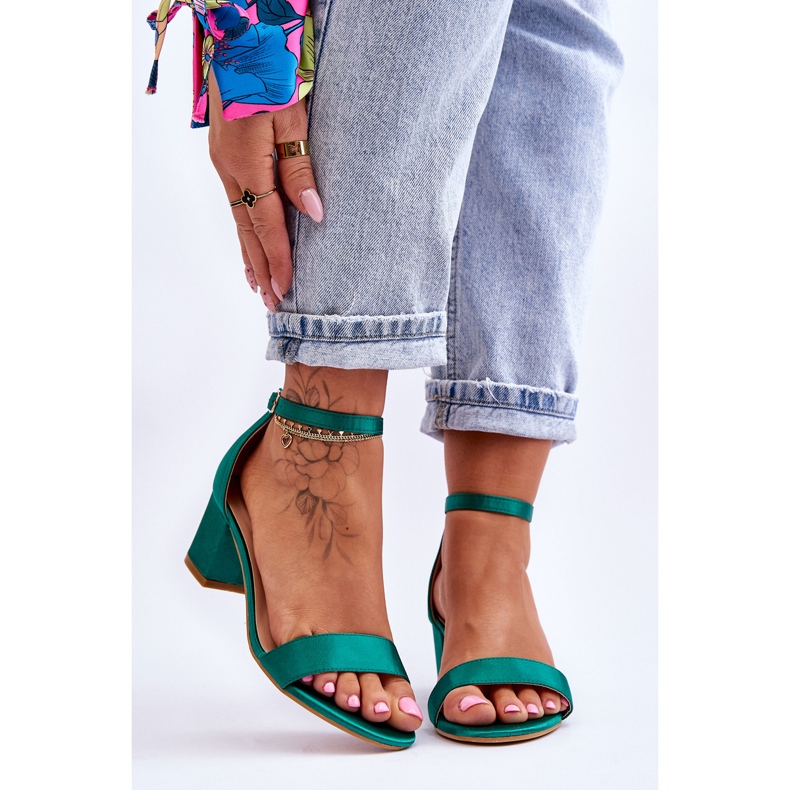 PG1 Juliet Green Satin matalakorkoiset sandaalit vihreä 1