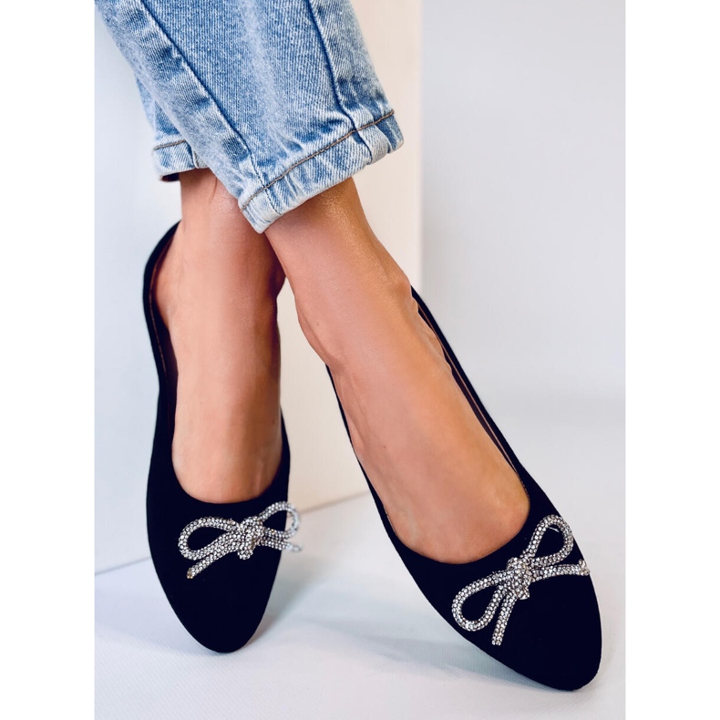 Batten Black Almond Toe Ballerinat musta 1