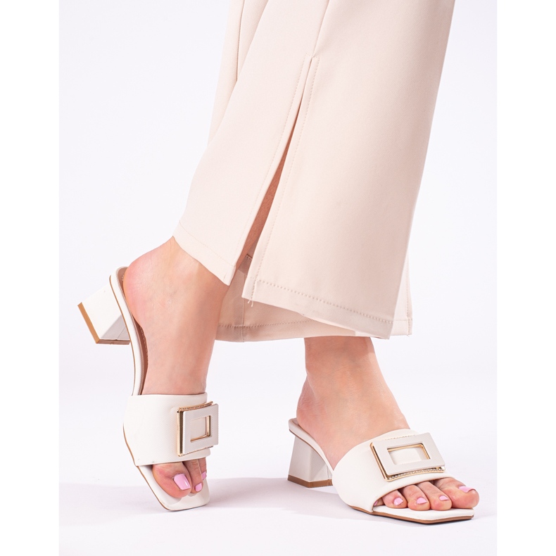 Naisten matalakorkoiset tossut Shelovet valkoinen 1