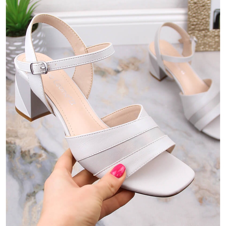 Naisten tyylikkäät harmaat sandaalit pylväässä Sergio Leone SK897 1